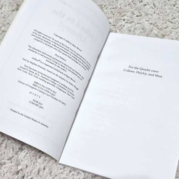 Arthur Children's Chapter Book Series 6-10. Softcover. GUC. - Picture 7 of 16